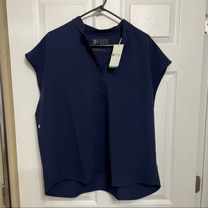 FIGS Rafaela™ Oversized Scrub Top navy blue size L